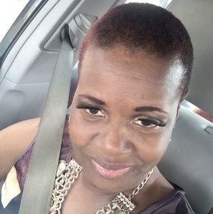 Meet your Posher, Ebony